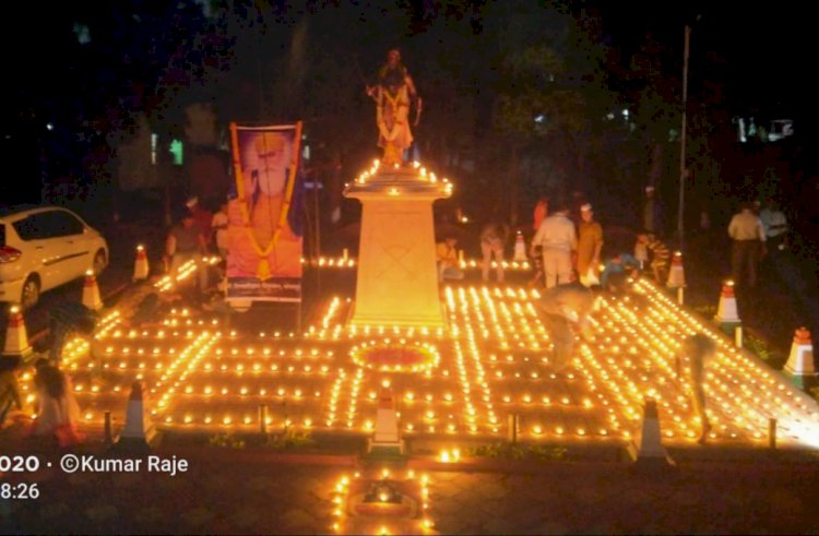 छत्रपती शिवरायांच्या चरणी दीपोत्सव उत्साहात