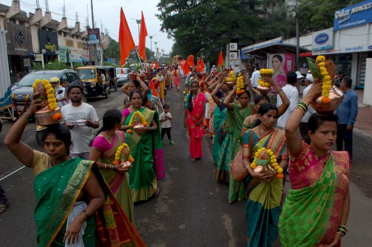 योग वेदांत समितीतर्फे महासंकीर्तन यात्रा भक्तिभावात