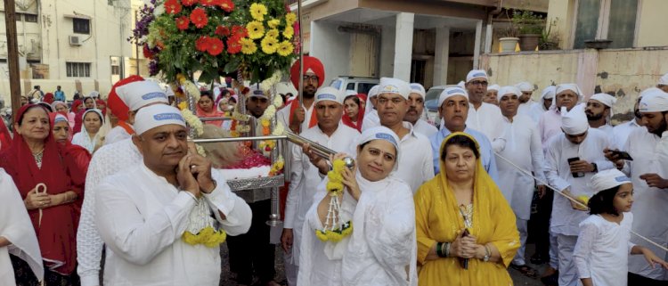 'सतनाम वाहेगुरू सतनाम' च्या जयघोषात श्री गुरुनानकदेव जयंती उत्साहात